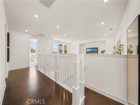 306 Treble , Irvine, CA