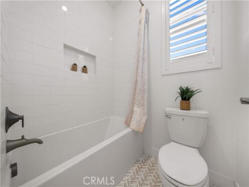 306 Treble , Irvine, CA