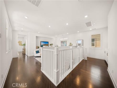 306 Treble , Irvine, CA