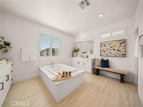 306 Treble , Irvine, CA