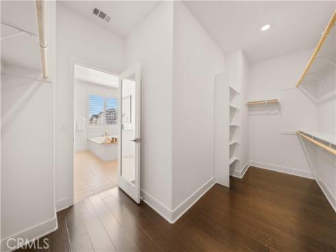 306 Treble , Irvine, CA