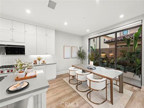 101 Artista , Irvine, CA