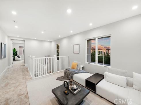 101 Artista , Irvine, CA