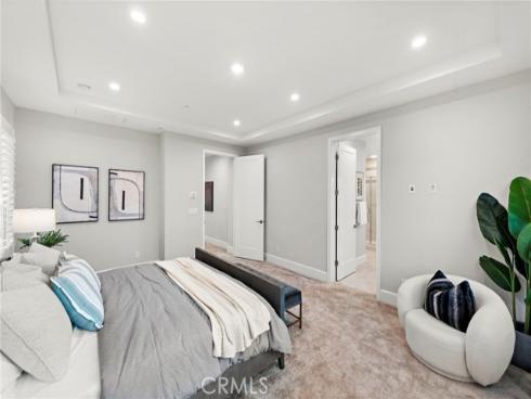 101 Artista , Irvine, CA