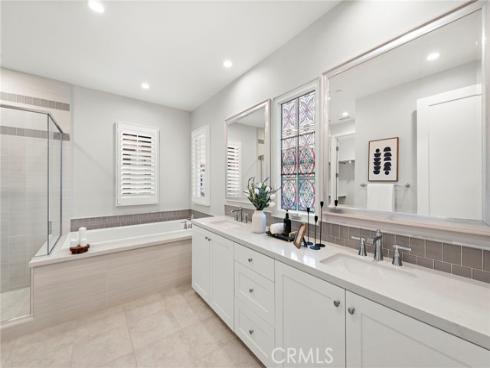 101 Artista , Irvine, CA