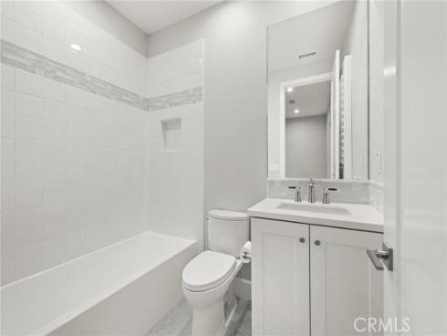 101 Artista , Irvine, CA