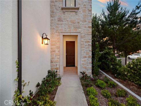 101 Artista , Irvine, CA