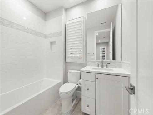 101 Artista , Irvine, CA