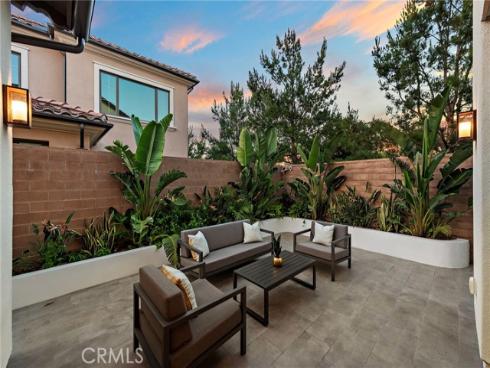 101 Artista , Irvine, CA