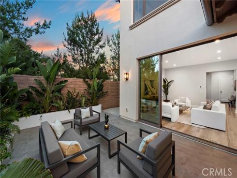 101 Artista , Irvine, CA