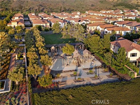 101 Artista , Irvine, CA