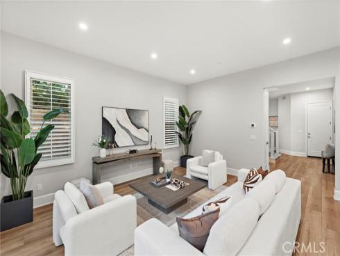 101 Artista , Irvine, CA