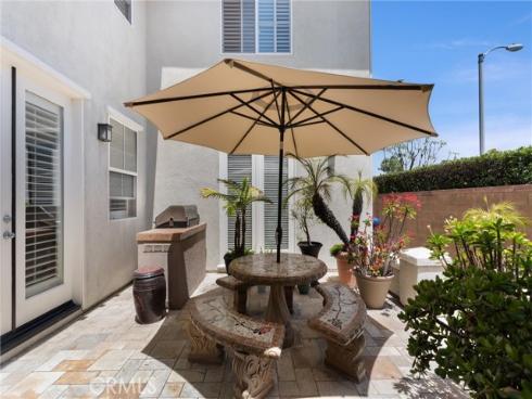 47 Robinson Drive, Irvine, CA