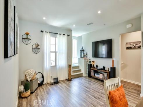 144 Elkhorn , Irvine, CA