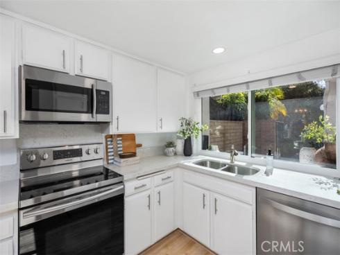 4 Dogwood , Irvine, CA