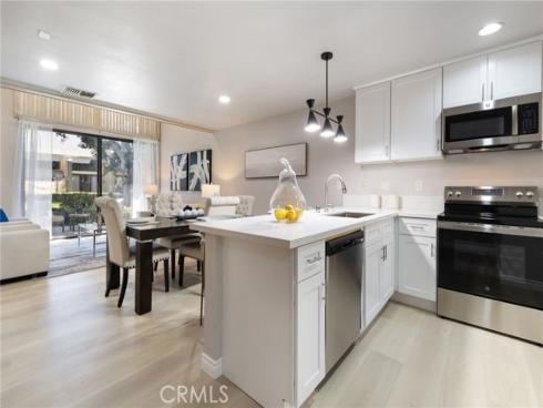 77 Lakepines , Irvine, CA