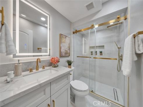 10  Lassen  , Irvine, CA