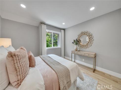 10  Lassen  , Irvine, CA