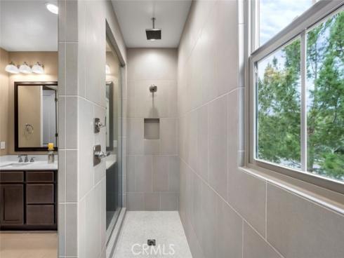 102 Vessel , Irvine, CA