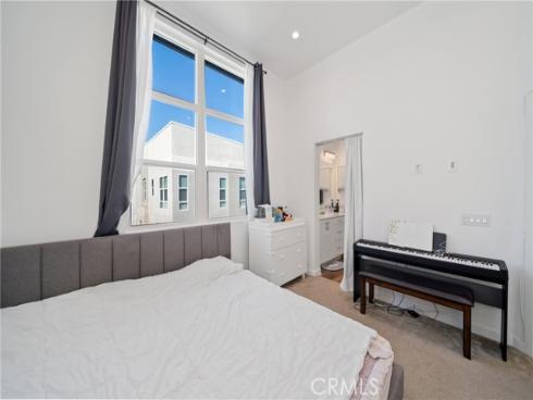 2318  Synergy  , Irvine, CA