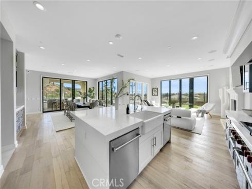 116  Clear Falls  , Irvine, CA