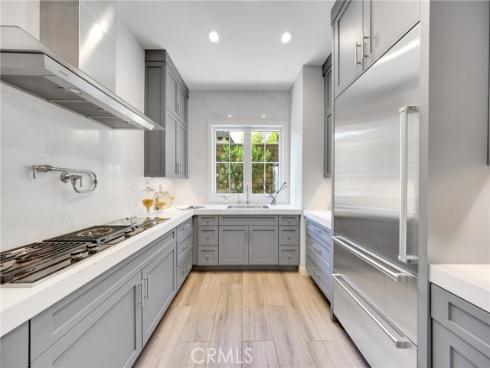 116  Clear Falls  , Irvine, CA