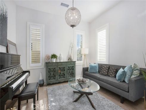 85  Spacial  , Irvine, CA