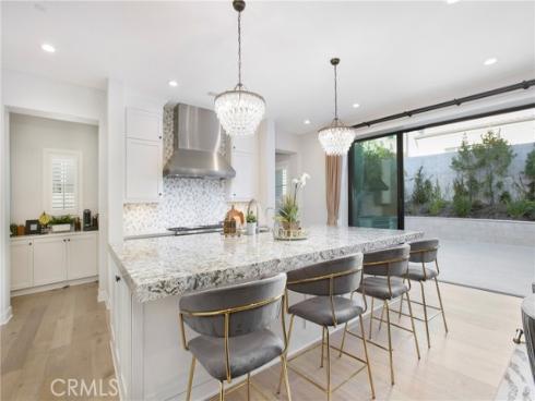 85  Spacial  , Irvine, CA