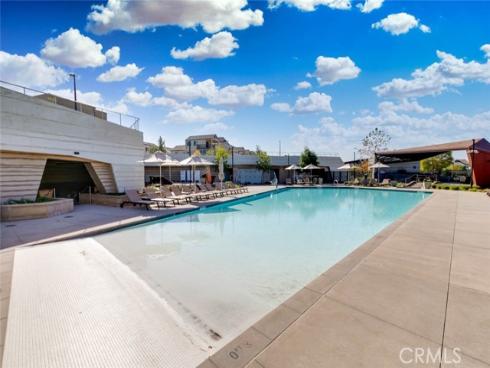 1075  Cadence  , Irvine, CA