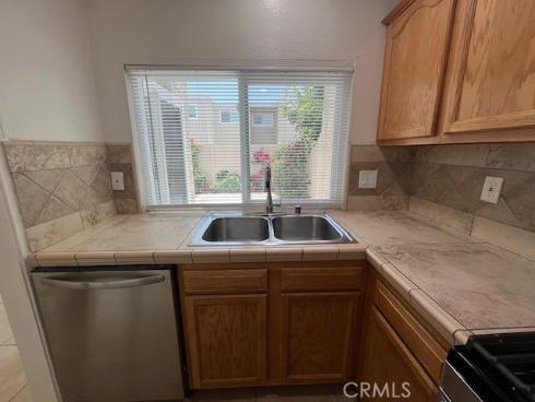 45  Golden Glen  75  Street, Irvine, CA