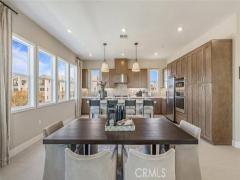 186  Proctor  , Irvine, CA