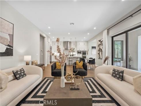 370 Sawbuck , Irvine, CA