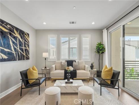 370 Sawbuck , Irvine, CA