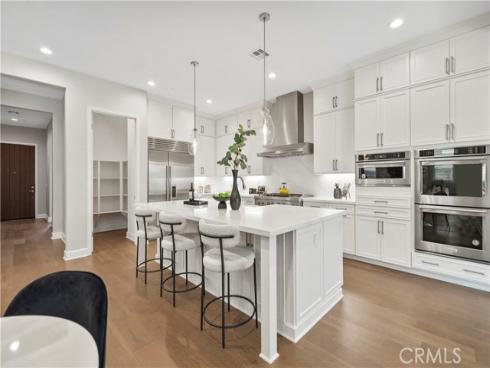 370 Sawbuck , Irvine, CA