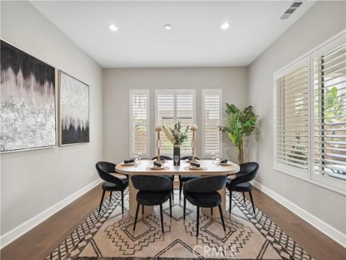 370 Sawbuck , Irvine, CA