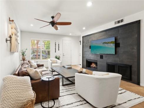 85  Reunion  , Irvine, CA