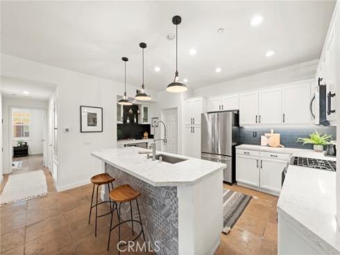 85  Reunion  , Irvine, CA