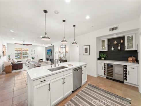 85  Reunion  , Irvine, CA