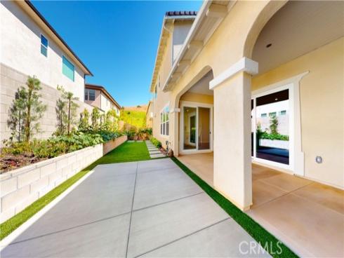 71  Einstein   Way, Irvine, CA