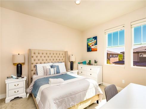 71  Einstein   Way, Irvine, CA