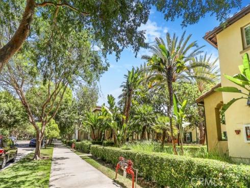 32  Perennial  , Irvine, CA