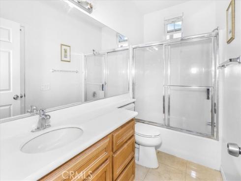 32  Perennial  , Irvine, CA