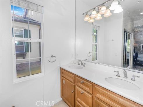 32  Perennial  , Irvine, CA