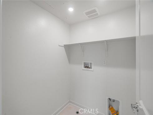 148  Stage  , Irvine, CA