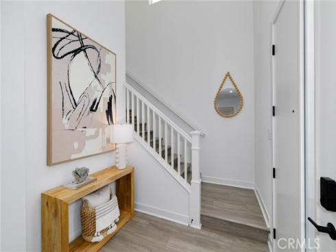 484  Chorus  , Irvine, CA