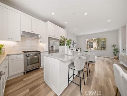 206  Milky Way  , Irvine, CA