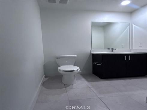 2536  Nolita  , Irvine, CA