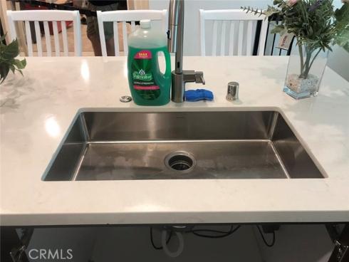 2536  Nolita  , Irvine, CA