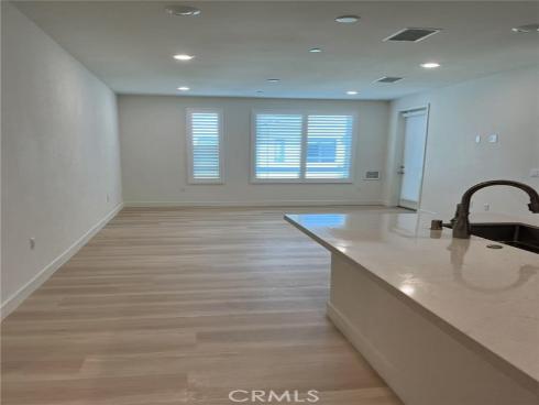 2536  Nolita  , Irvine, CA