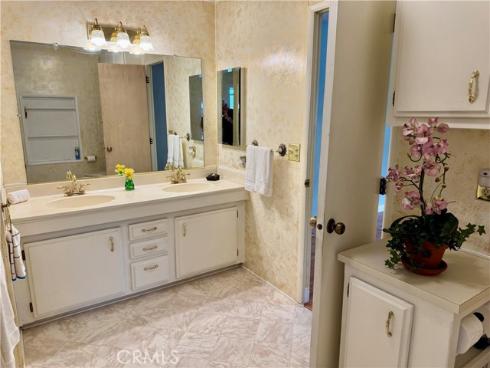 5200  Irvine Blvd  123 , Irvine, CA